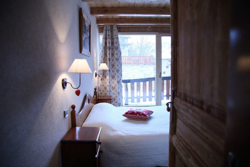 Hotel A La Pastourelle Bonneval-sur-Arc Exterior foto